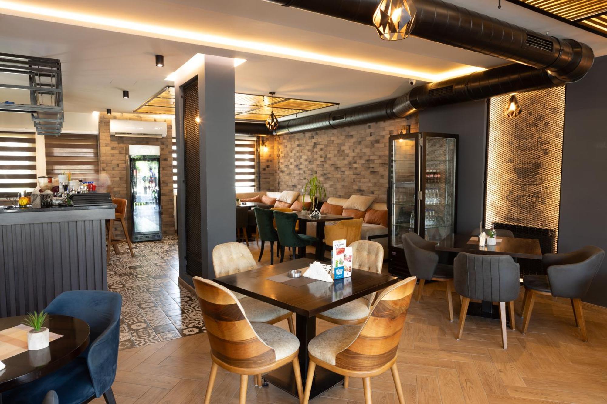 Hotel M Star Novi Pazar Buitenkant foto
