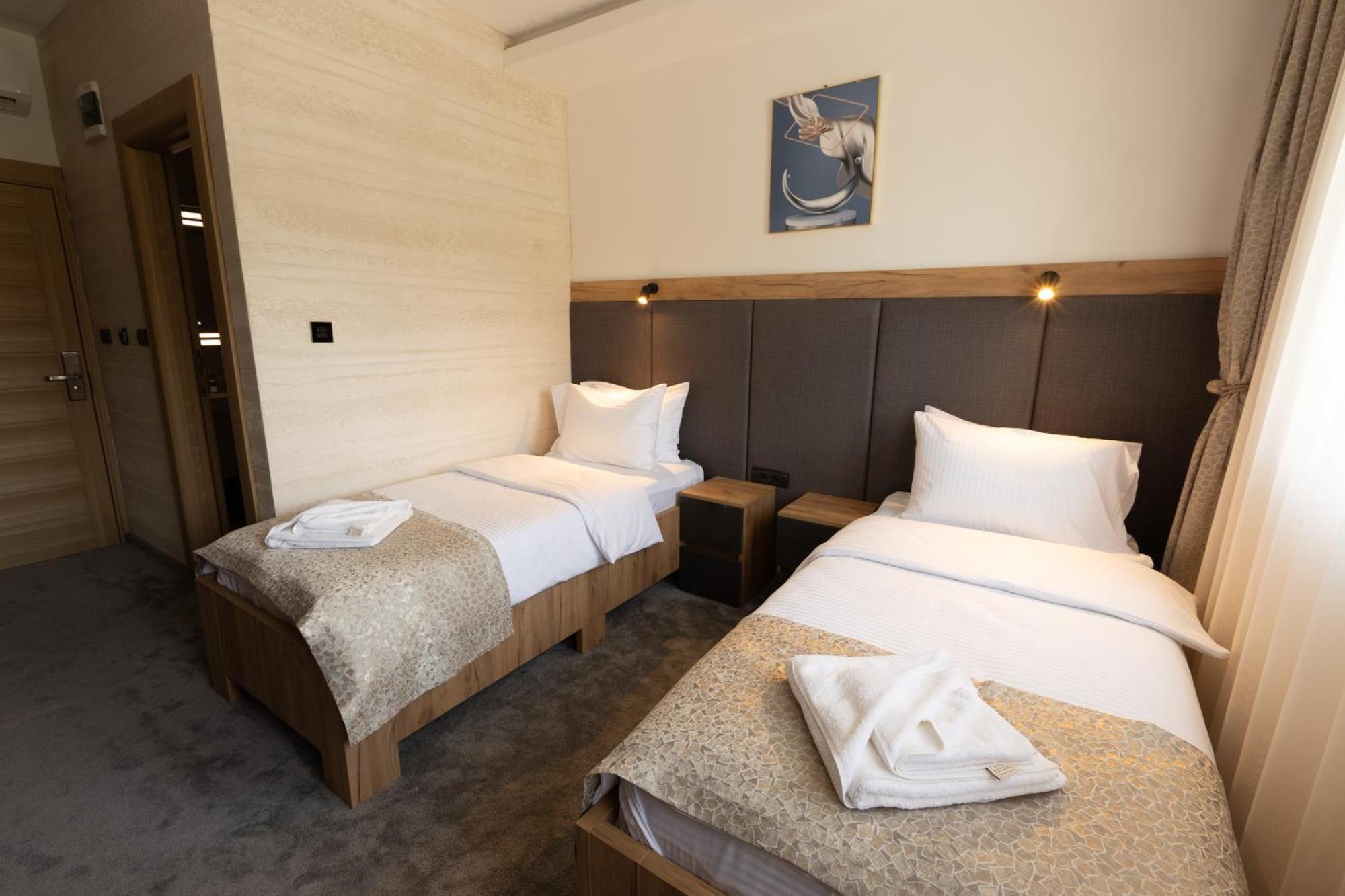 Hotel M Star Novi Pazar Buitenkant foto
